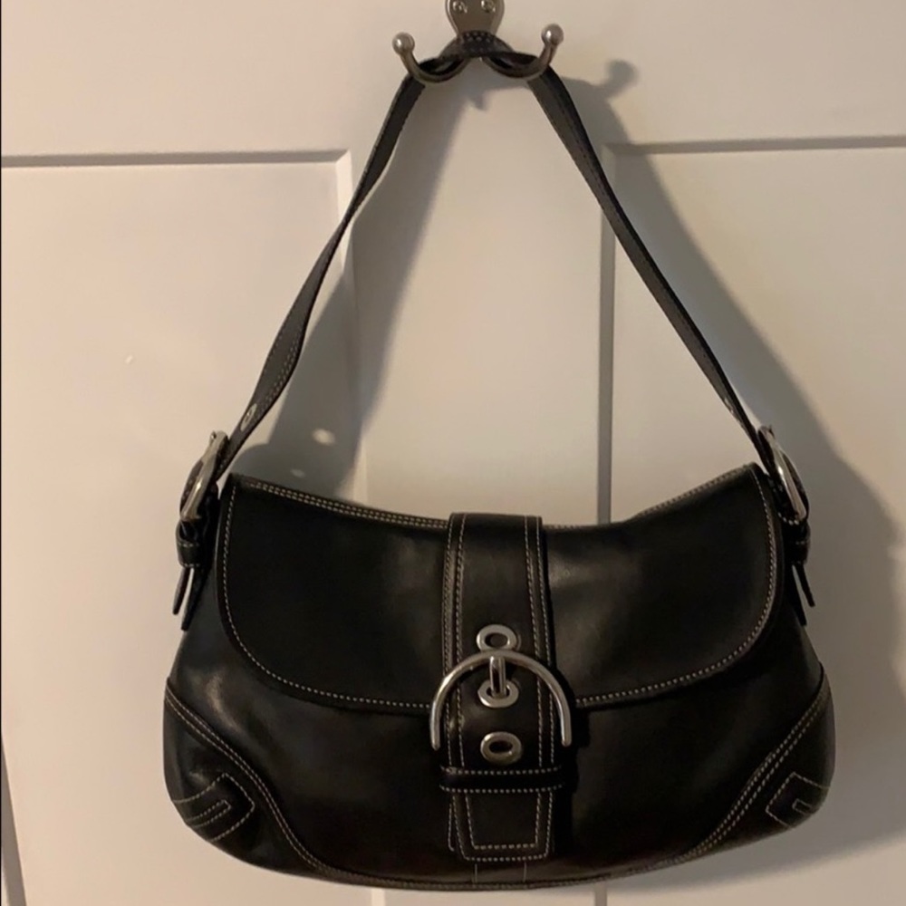 COACH Vintage Black Genuine Leather Shoulder Purse